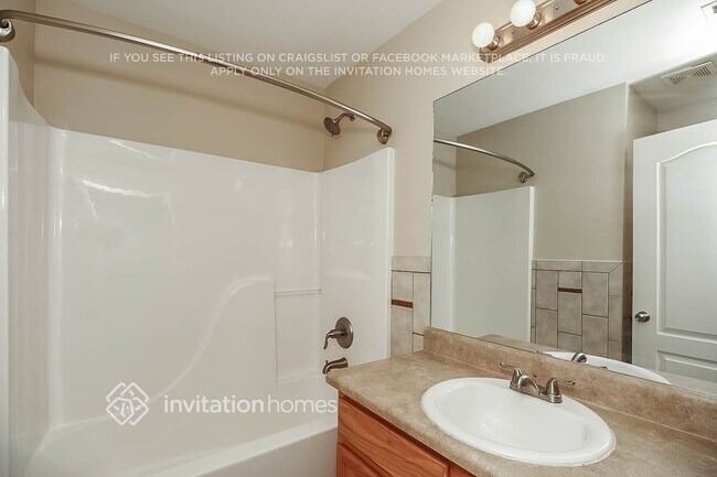 Building Photo - 3021 Leatherleaf Tr