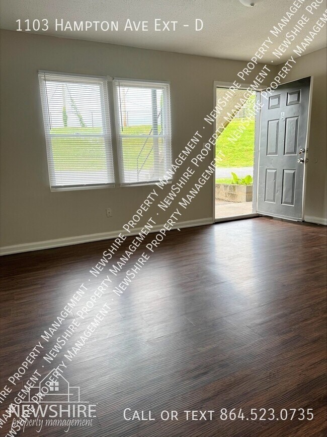 Building Photo - 1103 Hampton Ave Ext