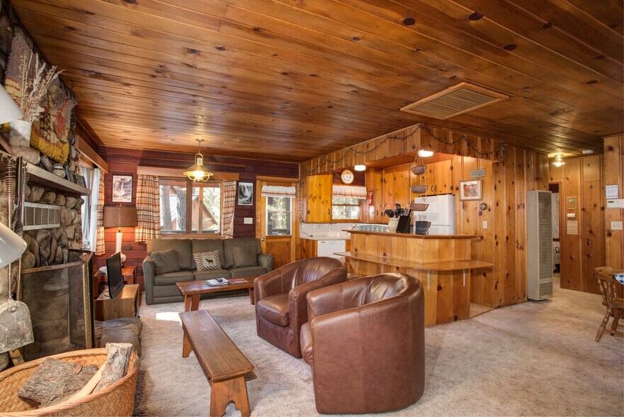 Building Photo - 8056 Chilnualna Falls Rd