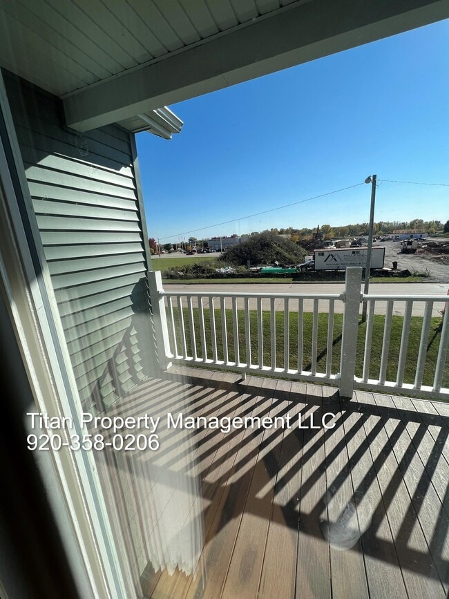 Building Photo - 3425 Logan Dr