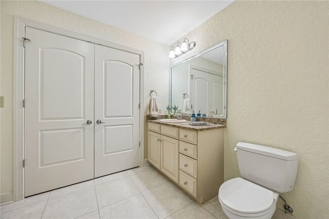 Building Photo - 150 Salt Air Dr