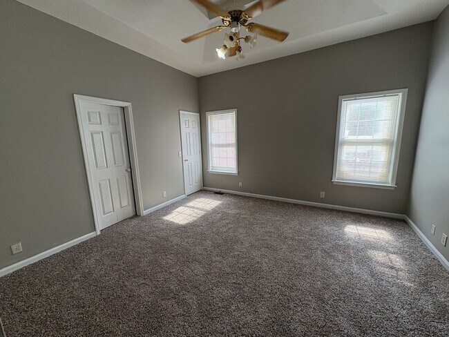 Building Photo - 3356 Milbridge Dr