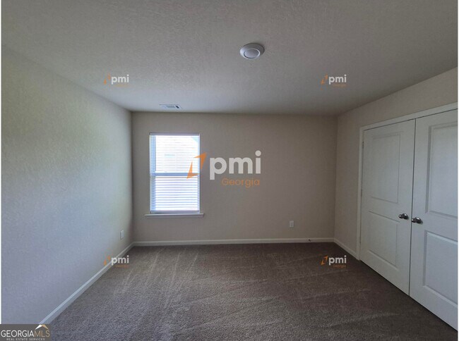 Building Photo - 115 Foley Dr