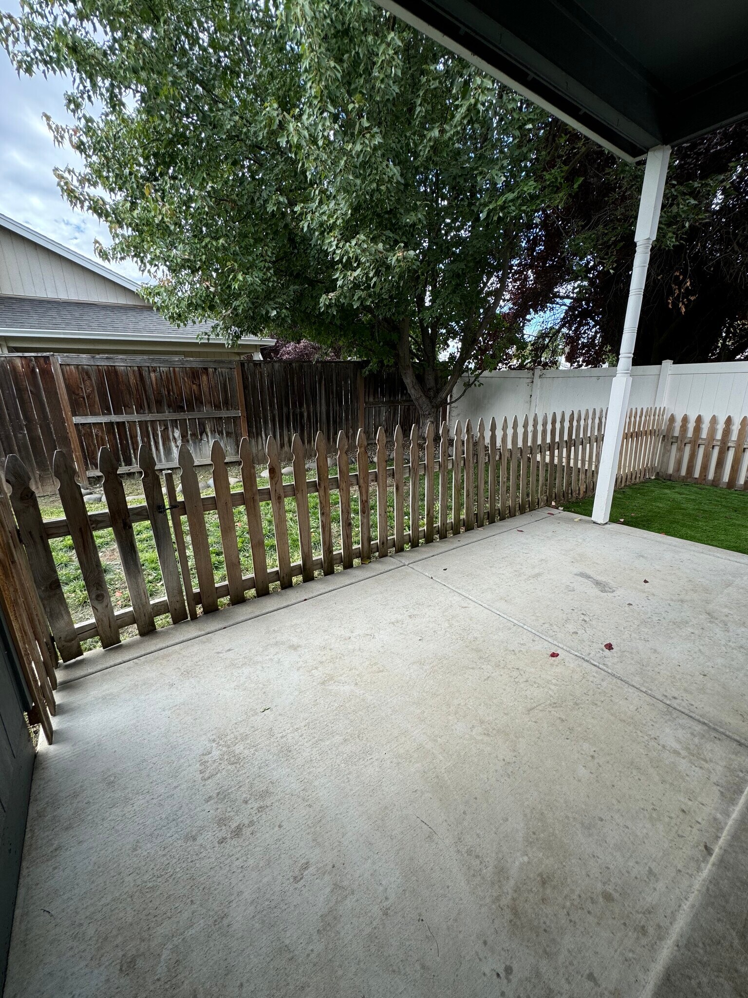 Building Photo - 7431 Stonefield Dr