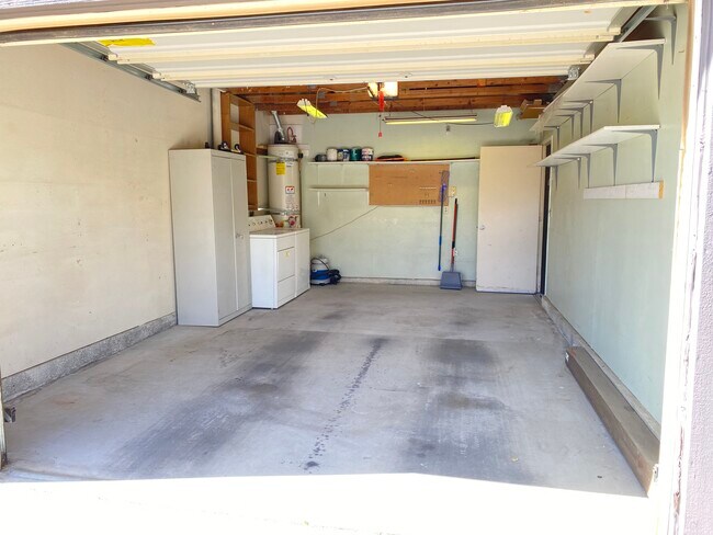 Building Photo - 1318 Bushy Tail Trail