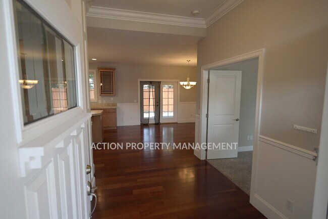 Building Photo - Beautiful 3 bed 2 bath home in Sequim