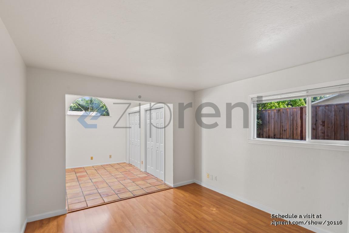 Building Photo - 2257 Goldcrest Cir