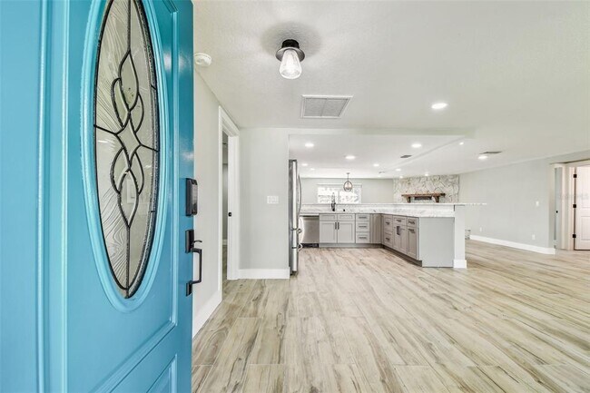 Building Photo - 13909 Berkowitz Ave