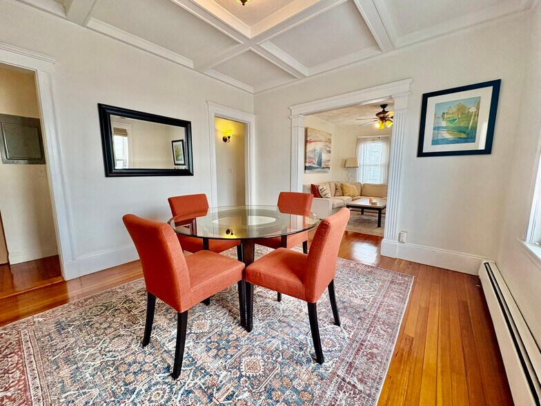 Building Photo - 69 Beaumont St