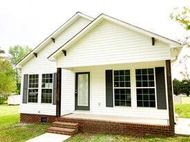 Building Photo - 1532B Katherine St NW