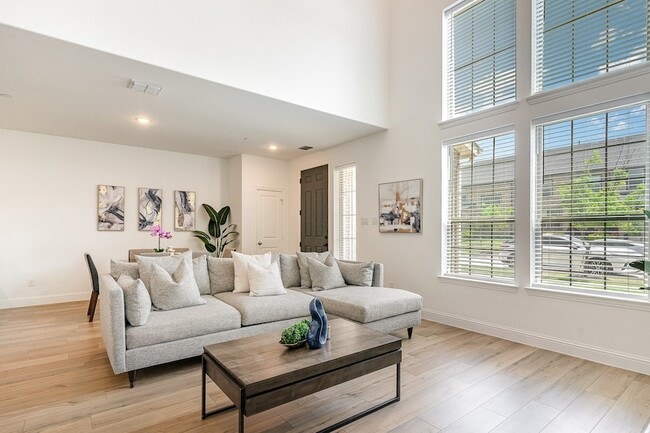 Building Photo - 7220 Panicum Dr