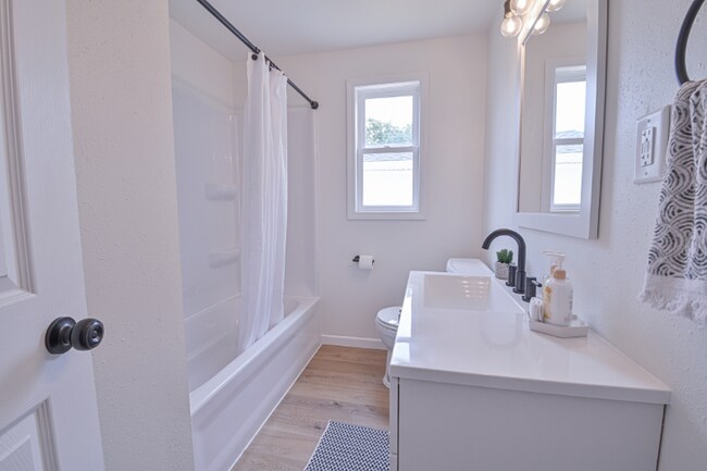 Building Photo - 337 Central Ave N