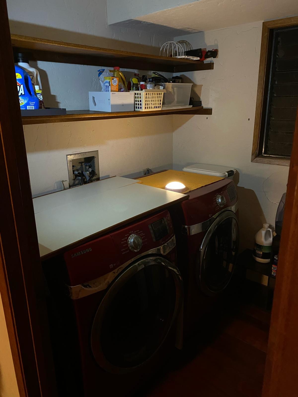 Laundry room - 45-133 Alina Pl