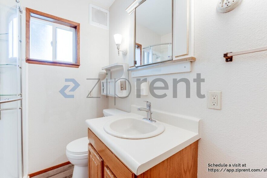 Building Photo - 351 Blake St