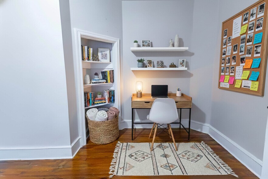 Building Photo - 4103 Locust St