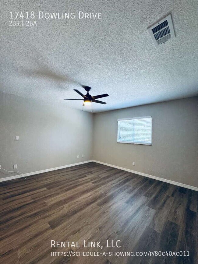 Building Photo - 17418 Dowling Dr