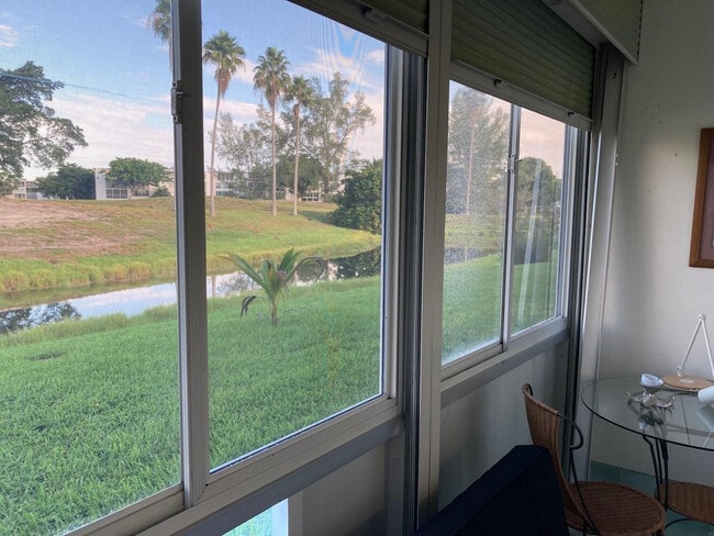 Building Photo - 61 Ashby B