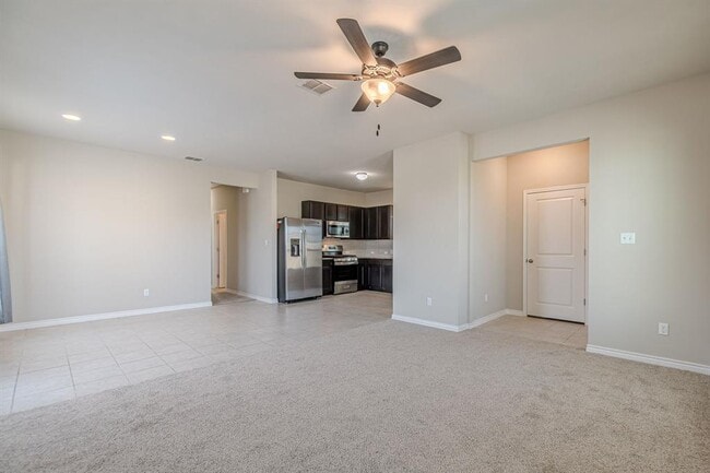 Building Photo - 384 Witchhazel Way