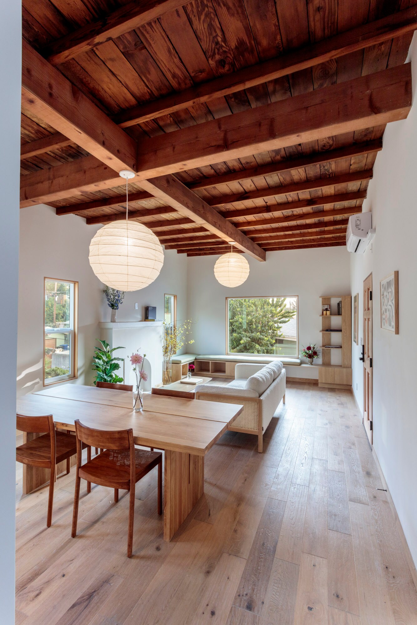 Building Photo - 3361 Hamilton Way