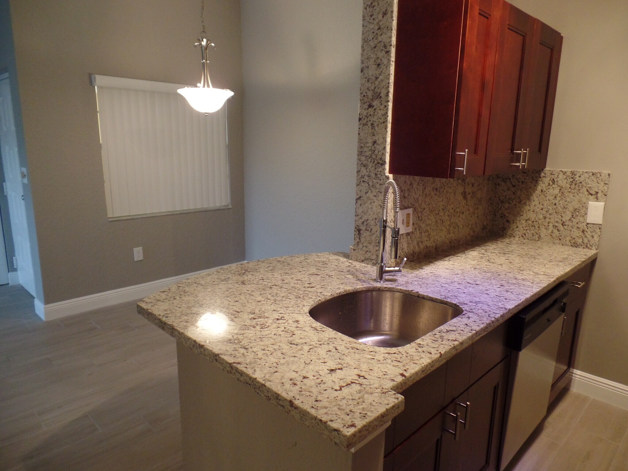 Building Photo - 2881 N Oakland Forest Dr