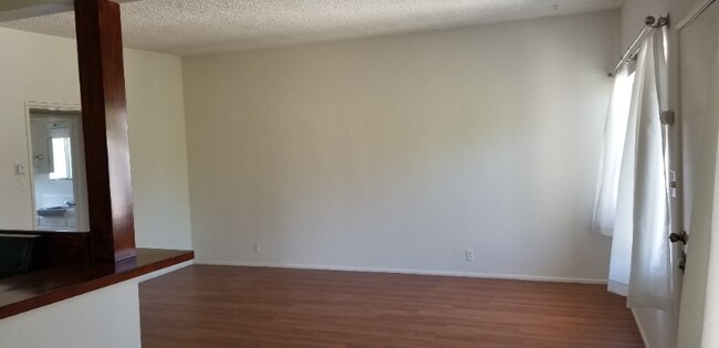 Building Photo - 1150 Manhattan Beach Blvd