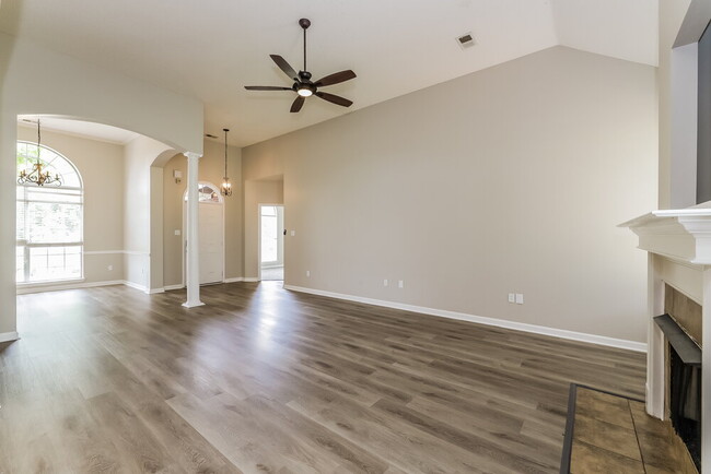 Building Photo - 1391 Shetland Dr