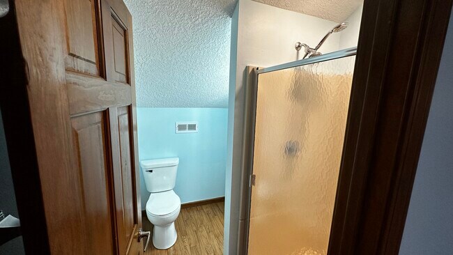 Building Photo - 14214 White Horse Ct