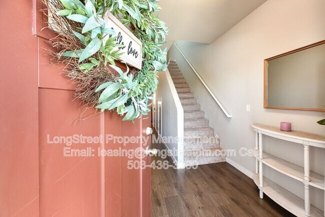 Building Photo - 614 S 16th St