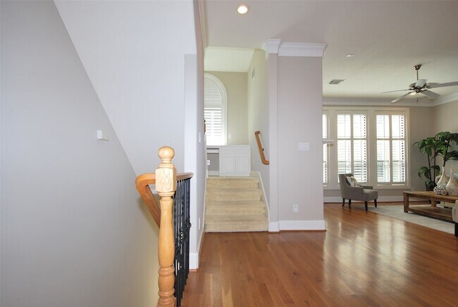 Building Photo - 2410 Dorrington St