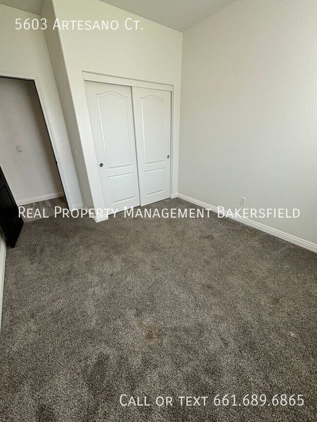 Building Photo - 5603 Artesano Ct