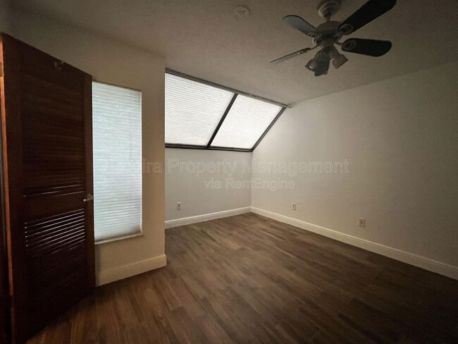 Building Photo - 2180 Brickell Ave