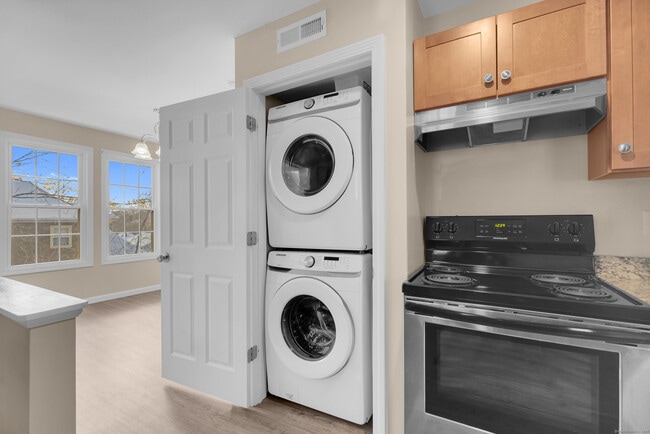 Building Photo - 8-10 Rimmondale St