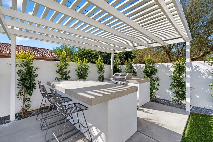 Building Photo - 4379 E Camino San Miguel