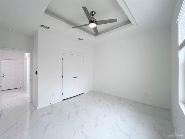 Building Photo - 29 E Kennedy Ave