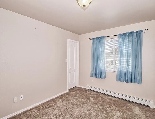 Building Photo - 222 Mansfield Ct