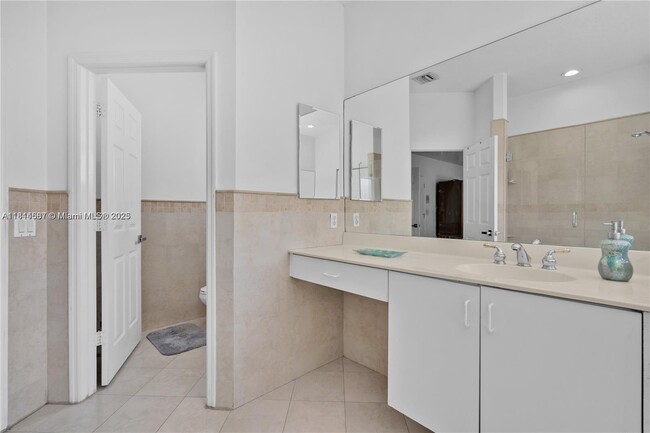 Building Photo - 7048 NW 107th Pl