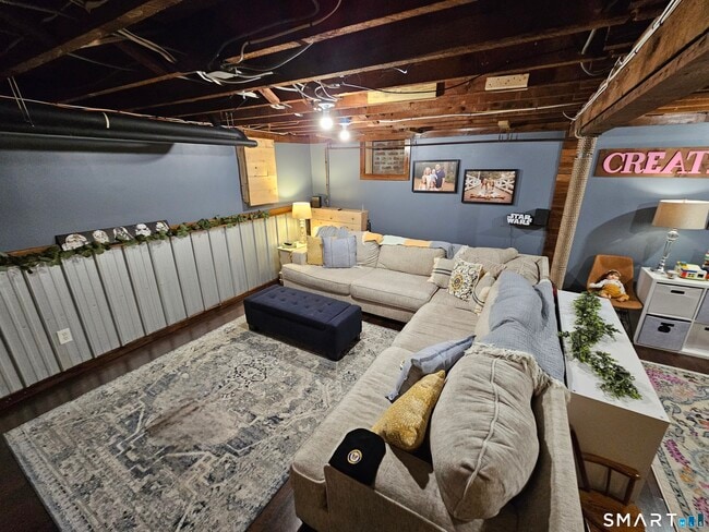 Building Photo - 41 Pequot Trail