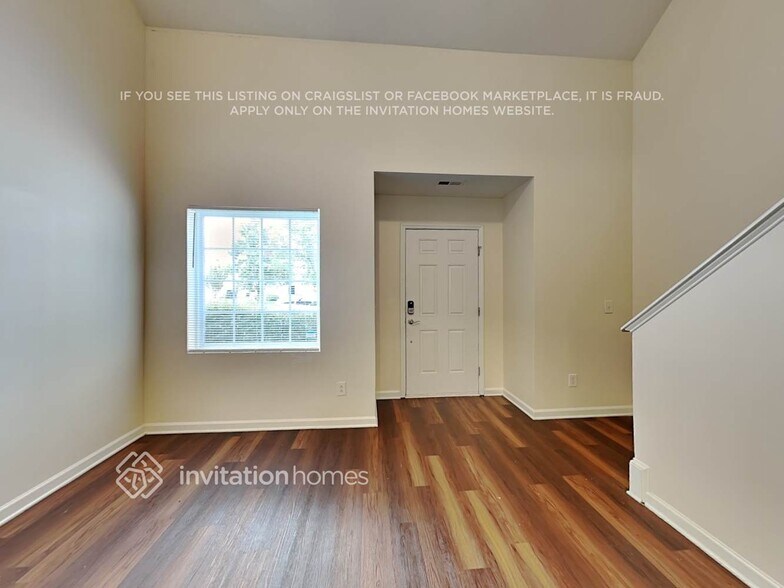 Building Photo - 3750 Burtons Barn St