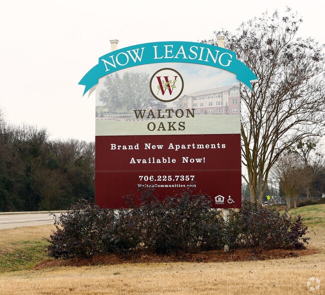 Building Photo - Legacy at Walton Oaks
