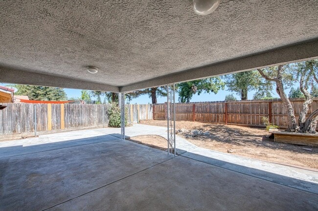 Building Photo - 6364 N Barcus Ave