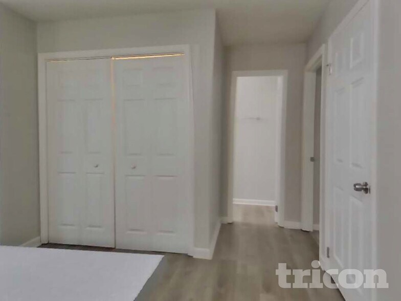 Building Photo - 208 Calloway Club