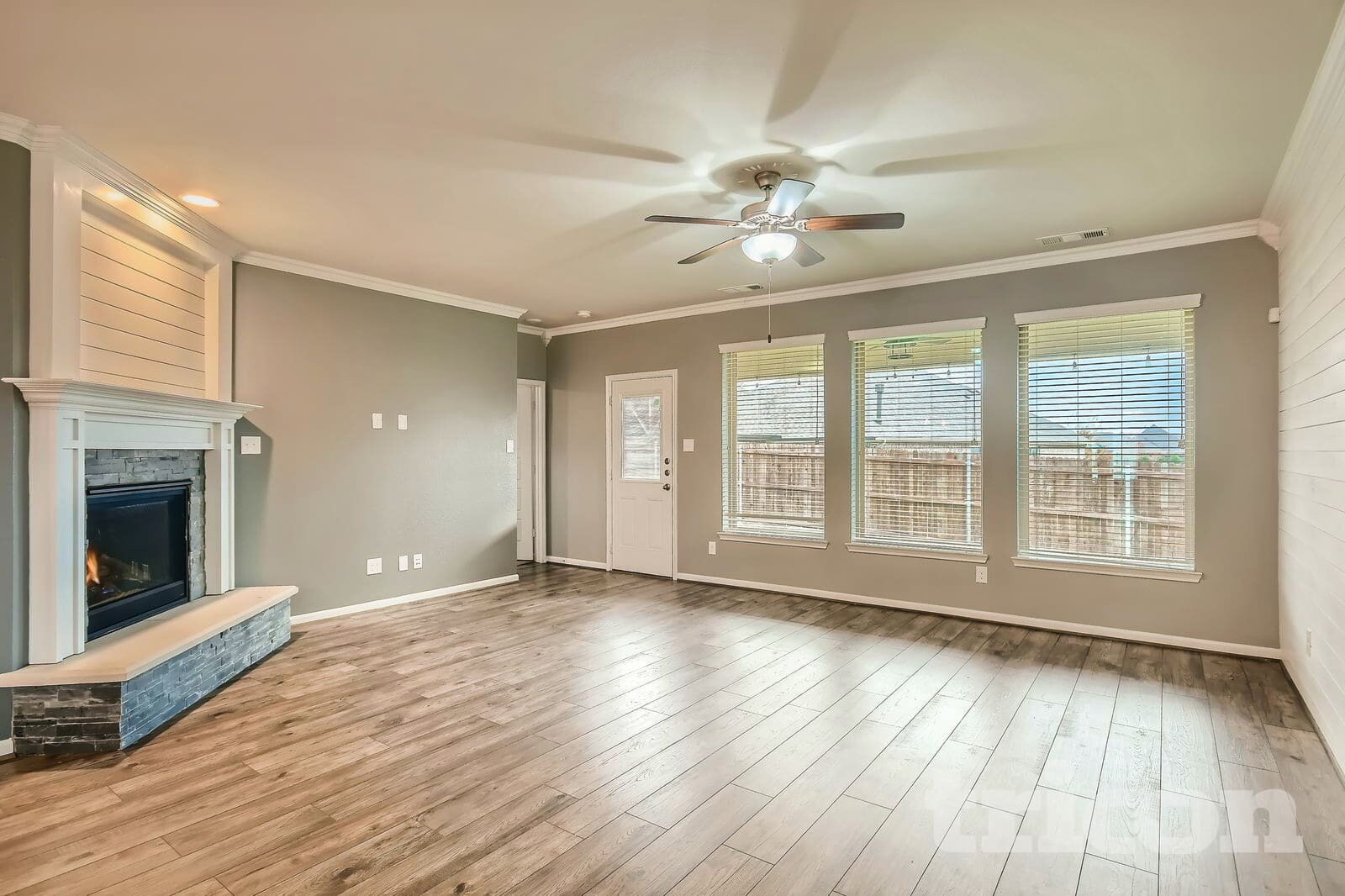 Building Photo - 1592 Sugarberry Dr