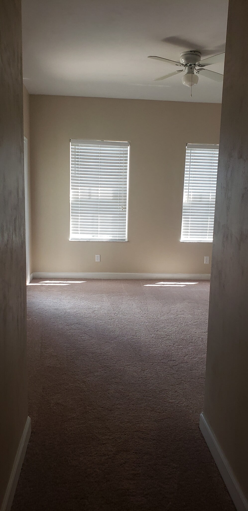 Building Photo - 424 Luna Bella Ln