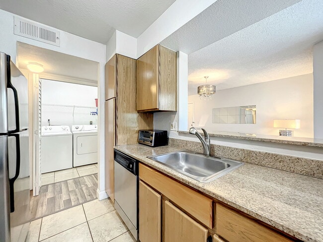 Building Photo - Westwood Boulevard, Orlando, FL 32821 - 1 BR 1 BA condo