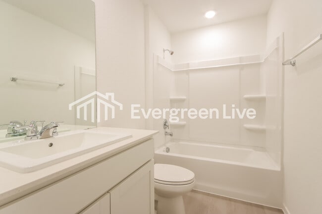 Building Photo - 31428 Moore Rd