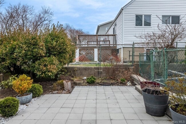 Building Photo - 67 Newkirk Rd