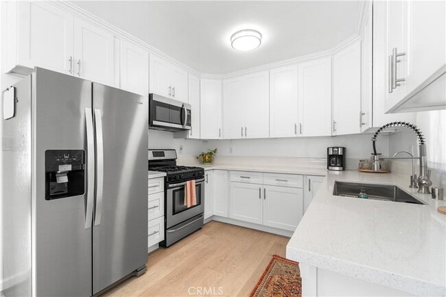 Building Photo - 4208 W 182nd St