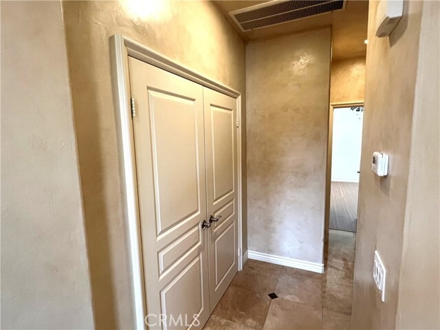 Building Photo - 12 Water Lily Way