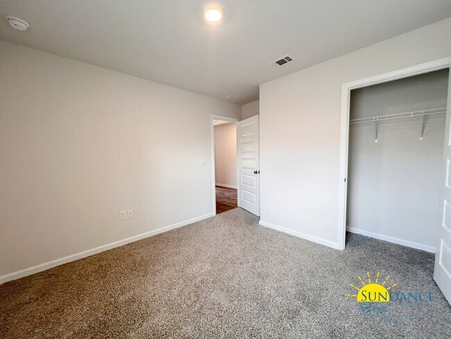 Building Photo - 5374 Wyndell Cir