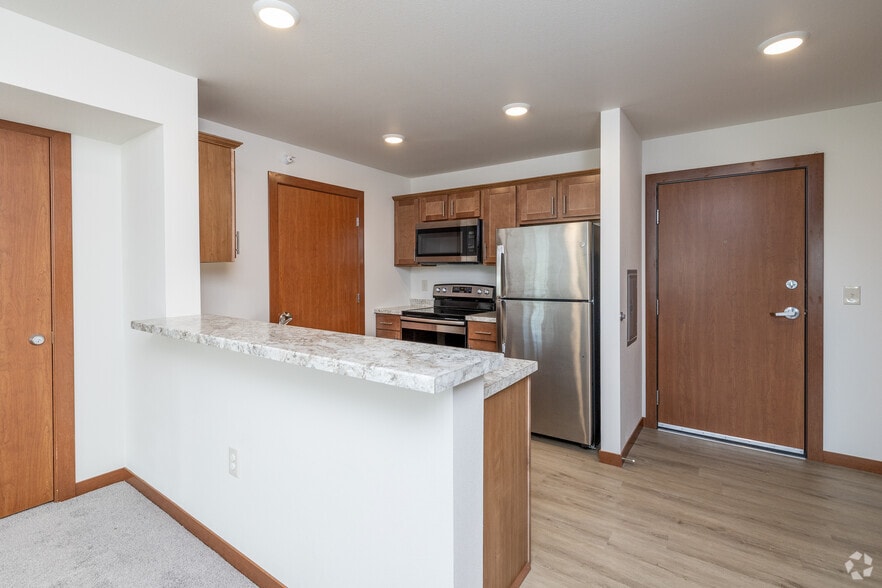 1BR, 1BA - 763SF - Kitchen - Timberfield Apartments